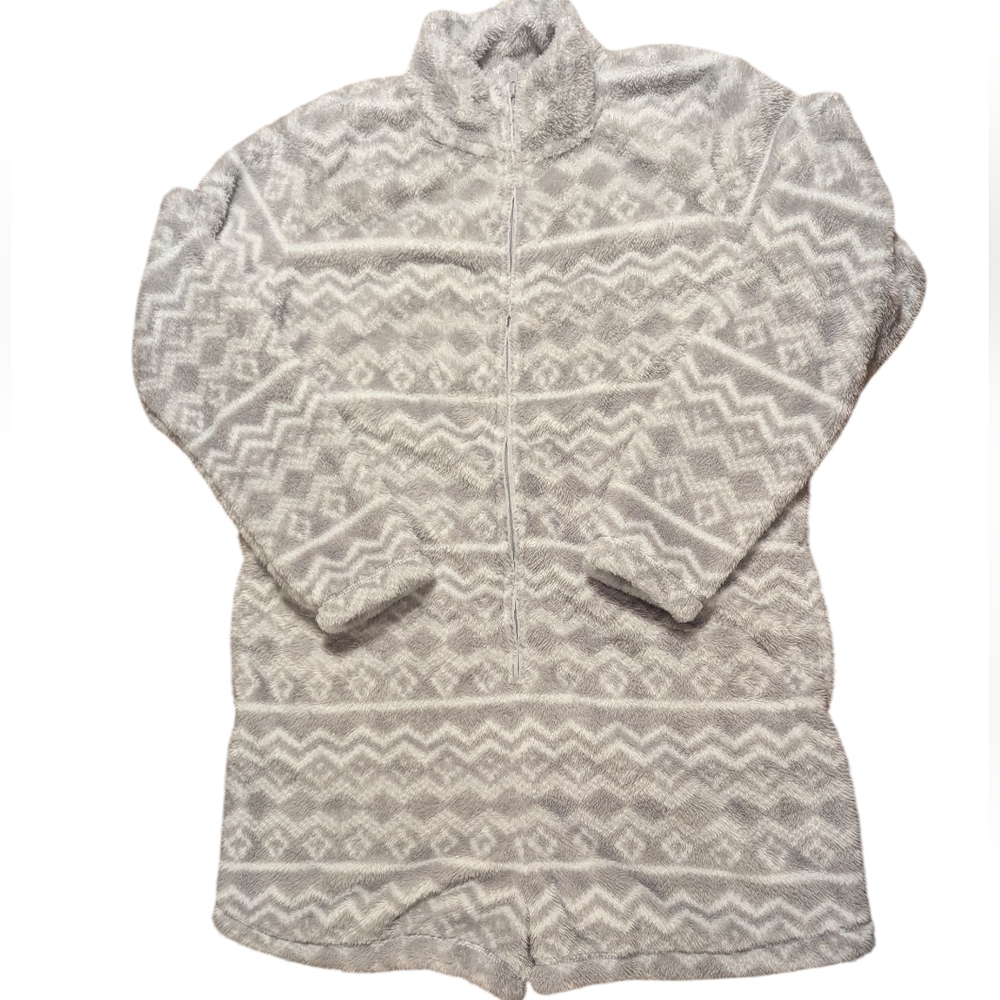 Aerie Gray and White Fleece One Piece Shorts Romper Size Large